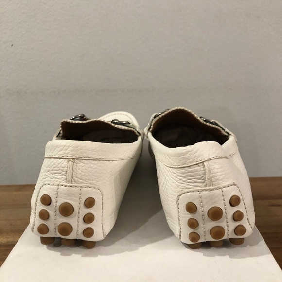 Gucci White Leather Loafers with Green and Red Accents - Picture 4 of 5